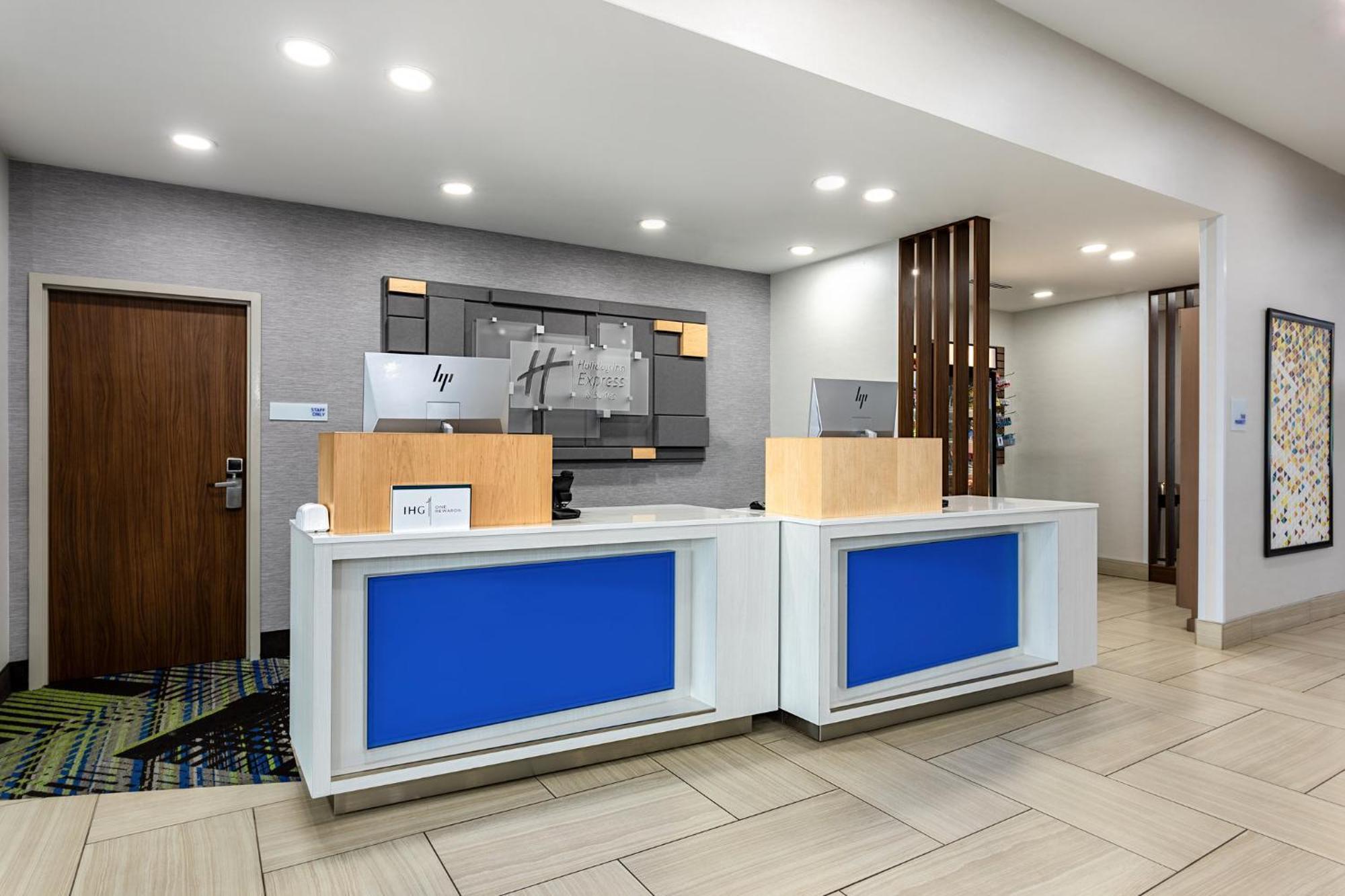 Holiday Inn Express & Suites - Miramar By Ihg Exterior foto